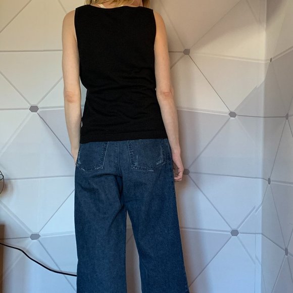 Kasper Knit Tank in Black - Picture 6 of 6